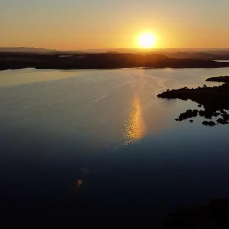 Apartamentos Caspe カスペ